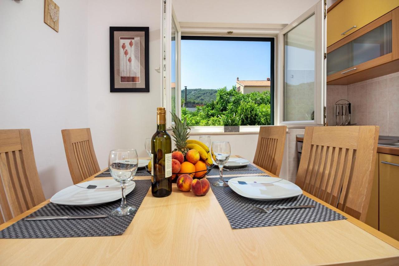 Apartment Mandalina House Stari Grad  Εξωτερικό φωτογραφία